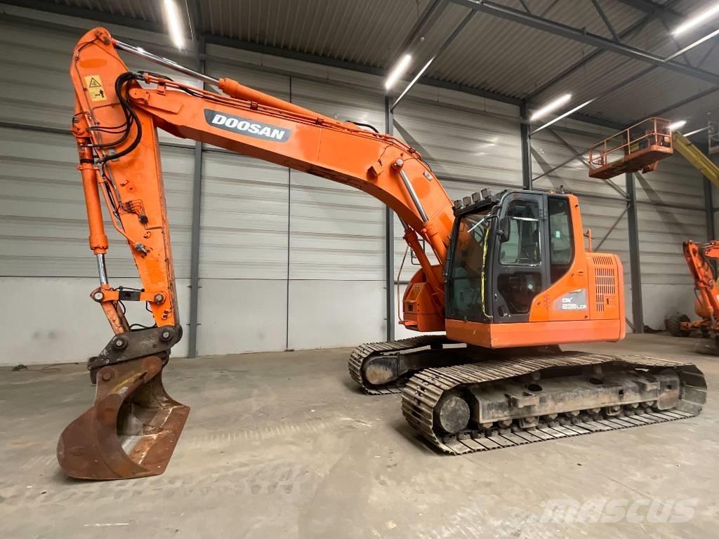 Doosan DX 235 LCR Bageri guseničari