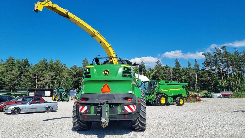 John Deere 8700i Mašine za stočnu hranu sa sopstvenim pogonom