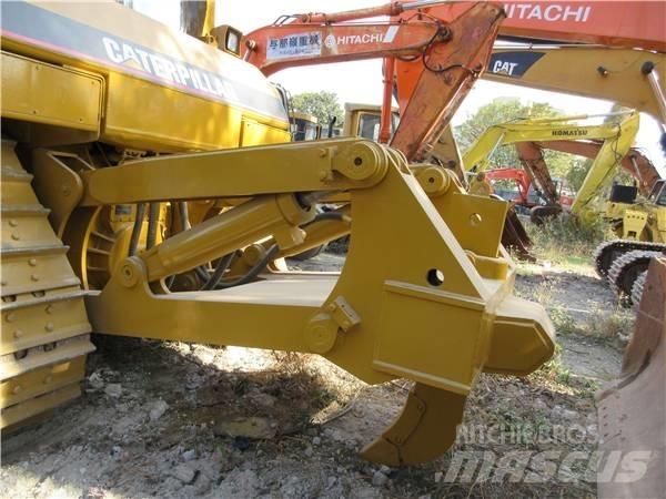 CAT D 6 R Buldožeri guseničari
