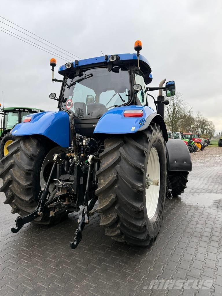 New Holland T 7040 Traktori