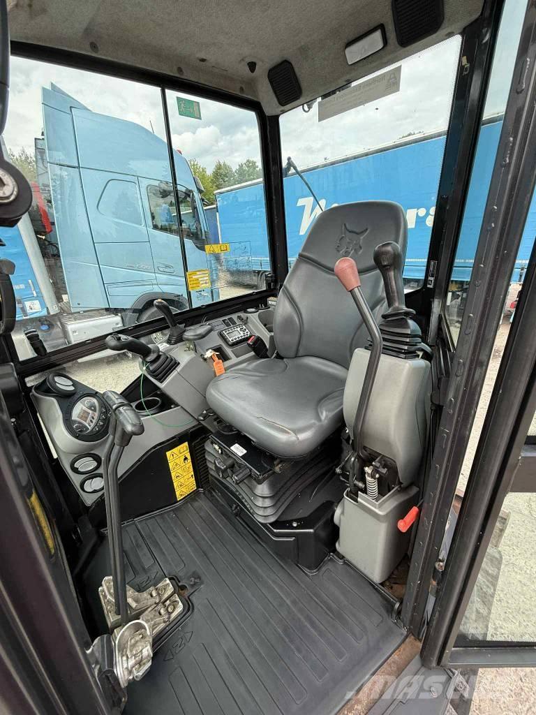 Bobcat E 27z Mini bageri < 7t