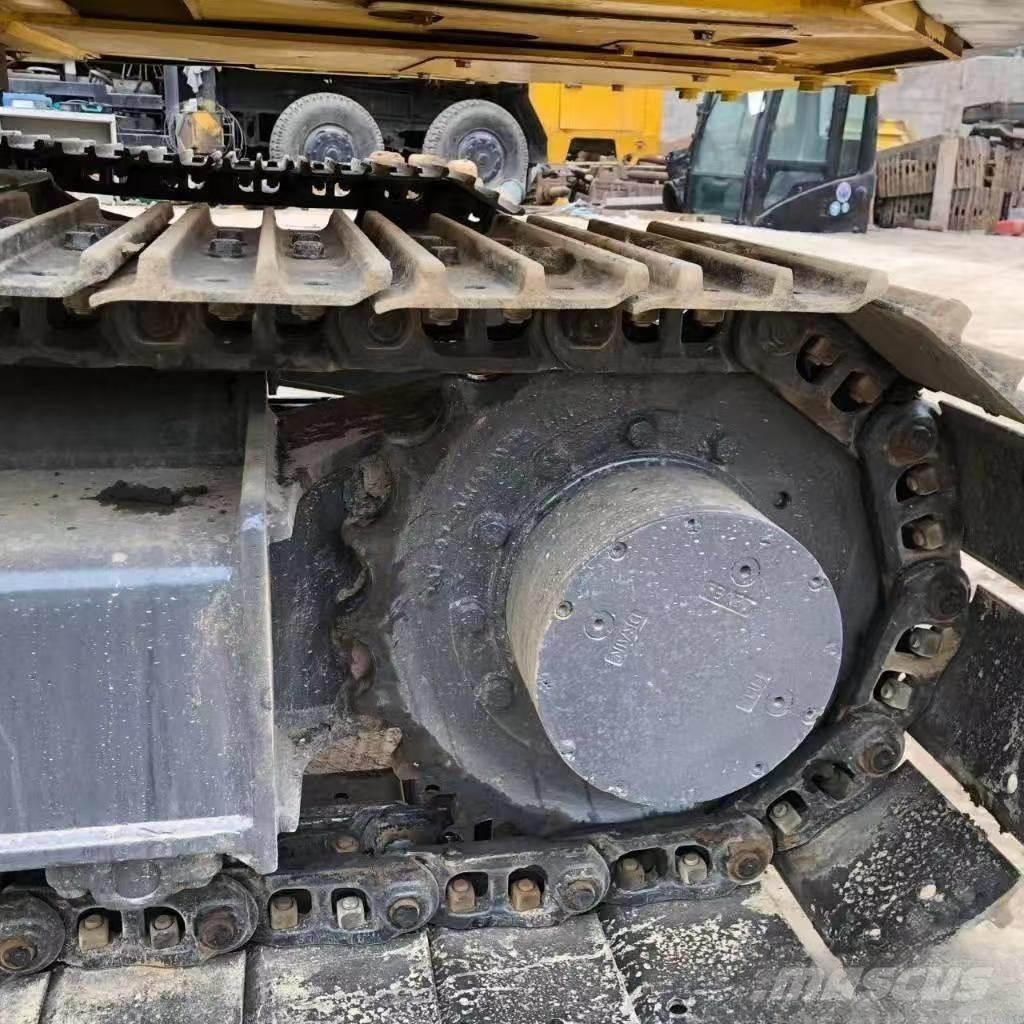 Komatsu PC 60 Mini bageri < 7t