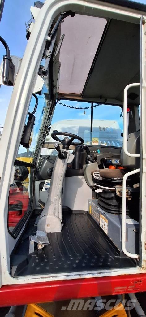 Takeuchi TB 295 W Bageri točkaši