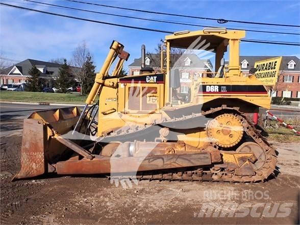CAT D6R XL Buldožeri guseničari