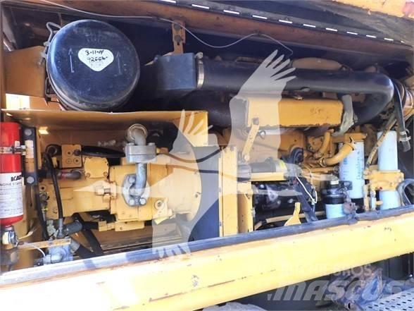 CAT M320 Bageri točkaši