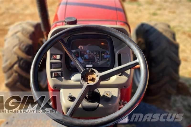 Case IH JX80 Traktori