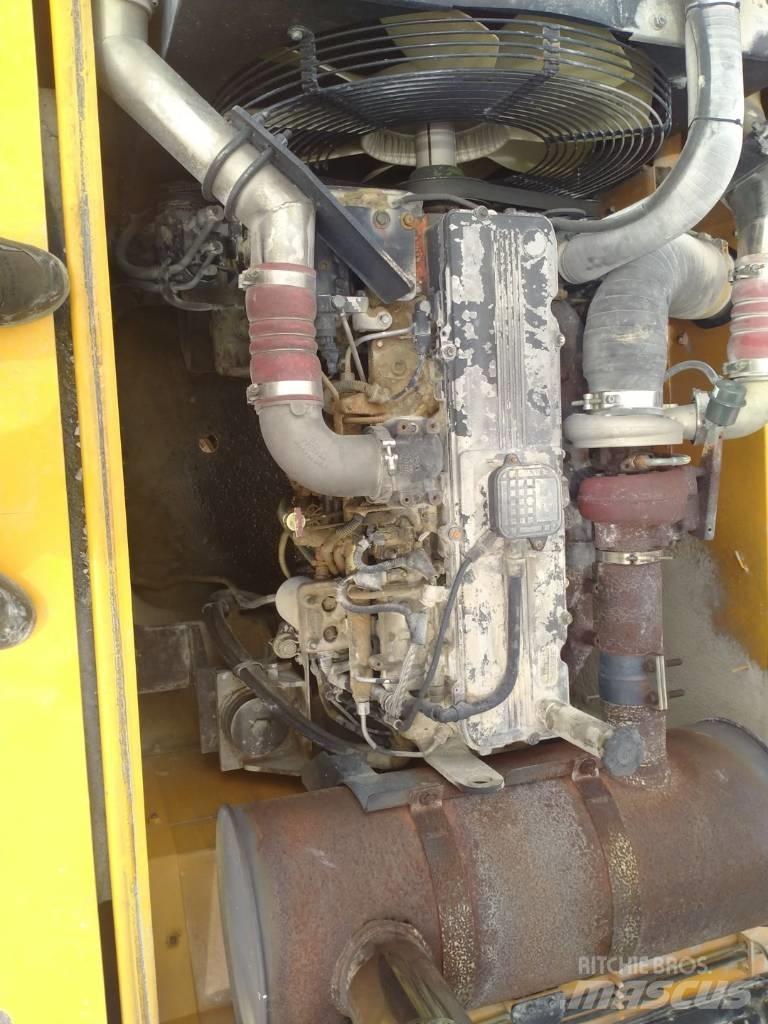 Hyundai R360 Bageri guseničari