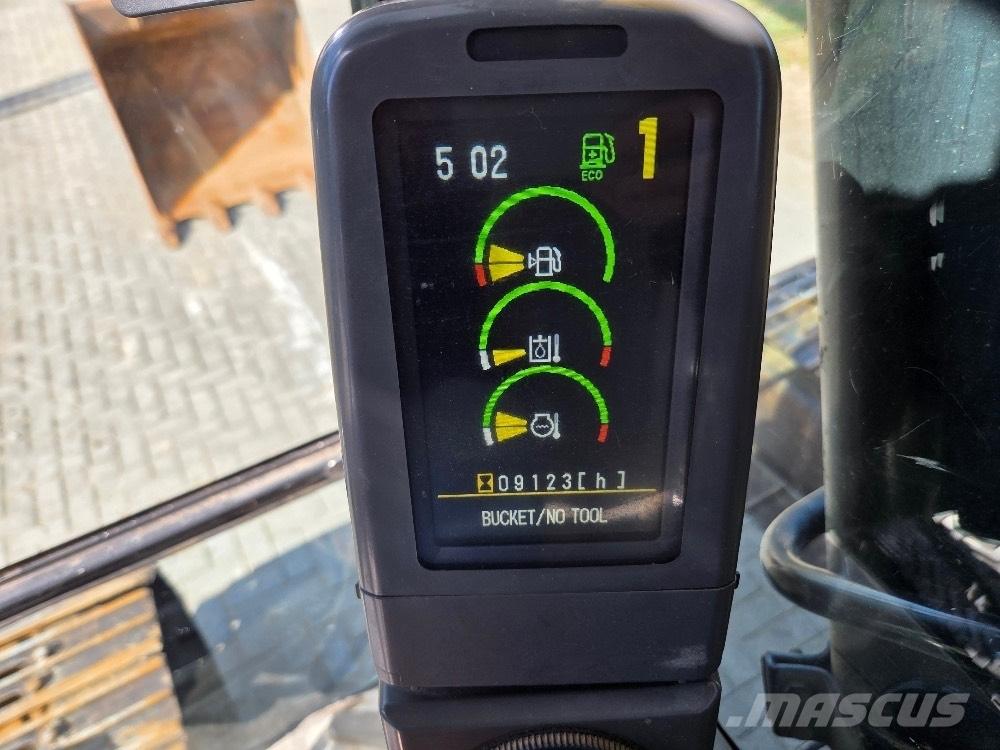 CAT 323DL Bageri guseničari