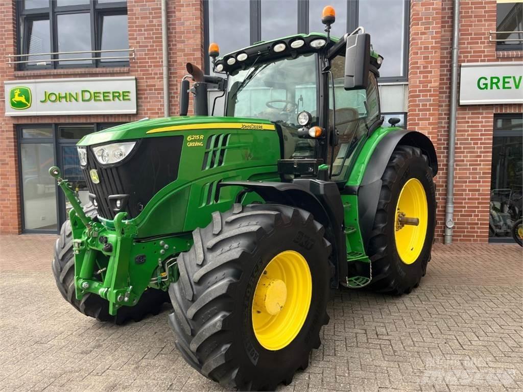 John Deere 6215R Traktori