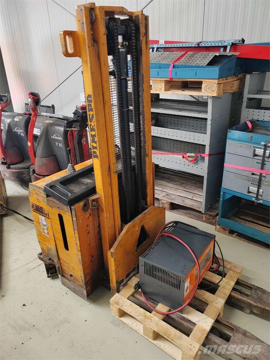 OM CT 13 Ručni električni viljuškar