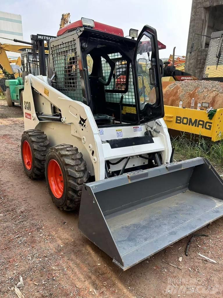 Bobcat S 130 Skid steer mini utovarivači