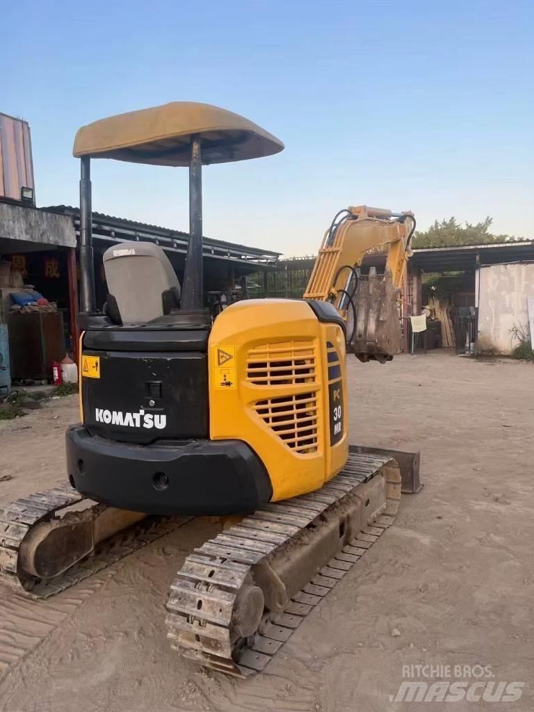 Komatsu PC30 MR Mini bageri < 7t