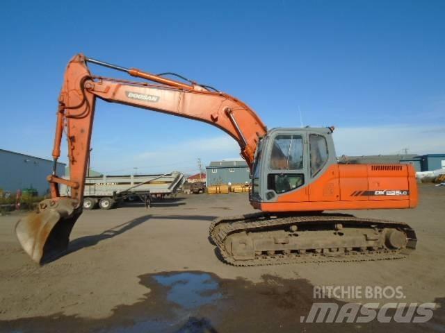 Doosan DX 225 LC Bageri guseničari