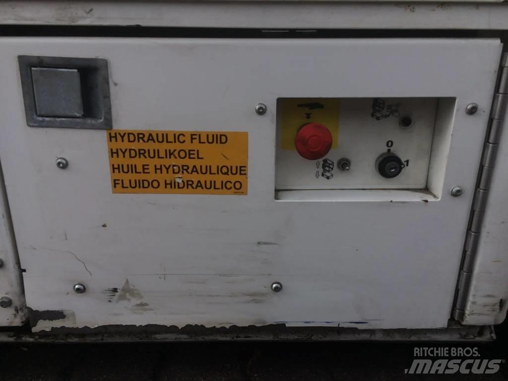 UpRight TM 12   V-2748 Jarbolne penjajuće platforme