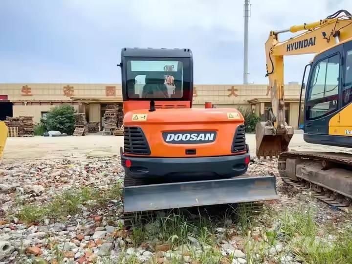 Doosan DX 60 Bageri guseničari