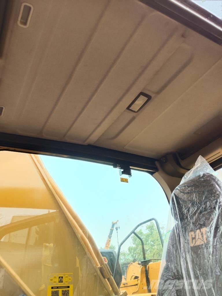 CAT 330 GC Bageri guseničari