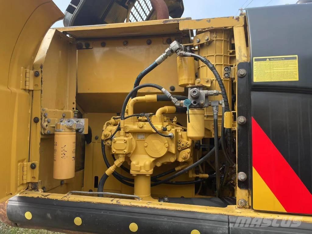 CAT 320d Bageri guseničari