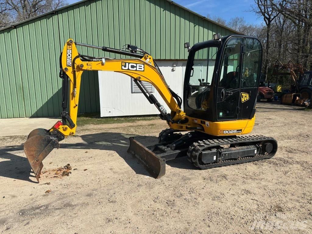 JCB 8025 ZTSL Mini bageri < 7t