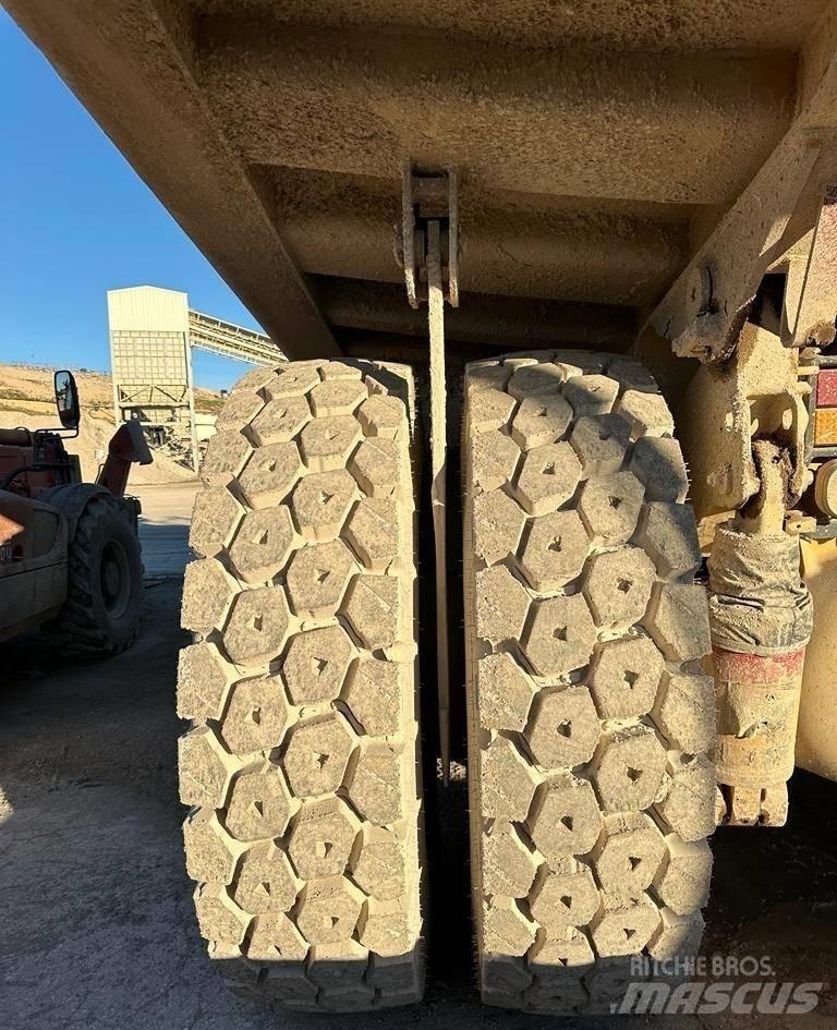 CAT 769 D Kruti damperi