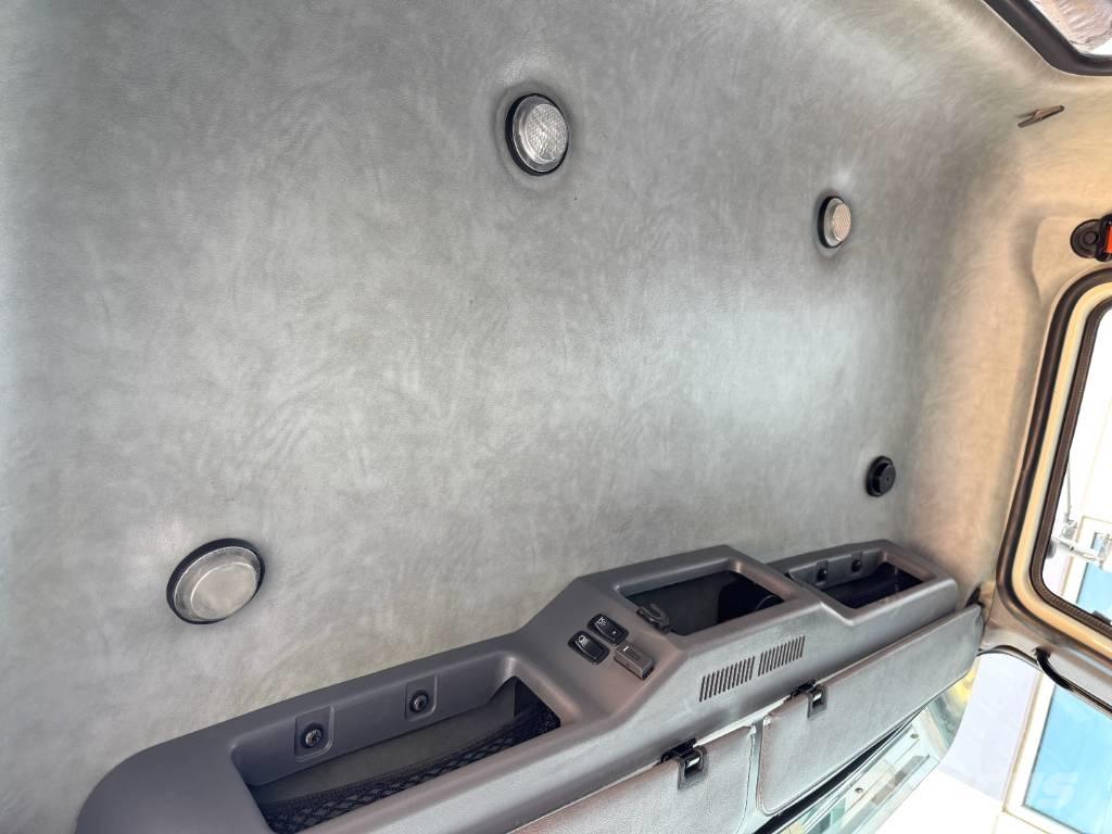 Mack GU713 Kamioni za podizanje kablova