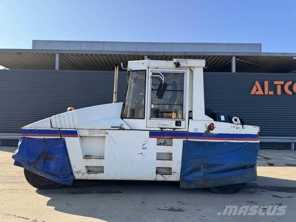 CAT PS-300B Gumeni valjci na točkovima