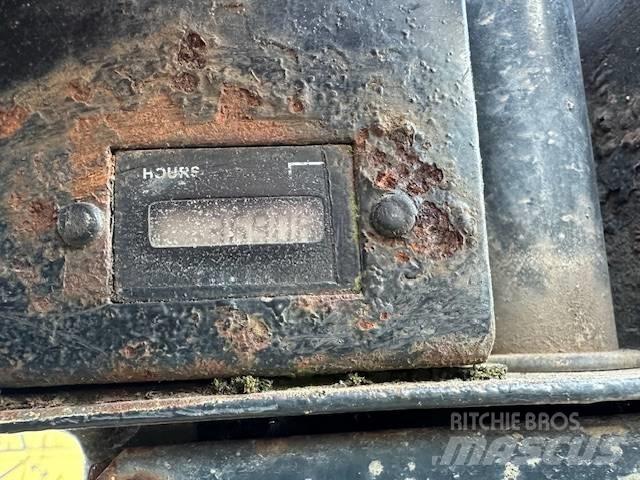 Terex Benford D9060S Damperi za gradilište