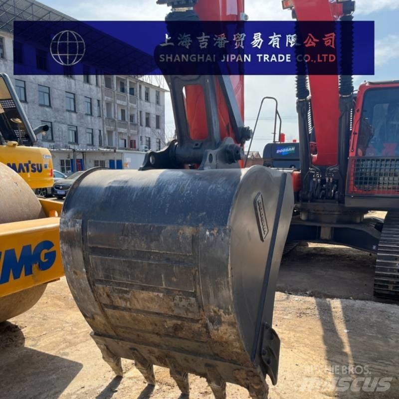 Doosan DX 225 Bageri guseničari