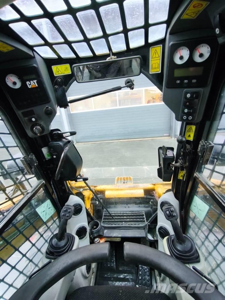 CAT 262 C Mini utovarivači