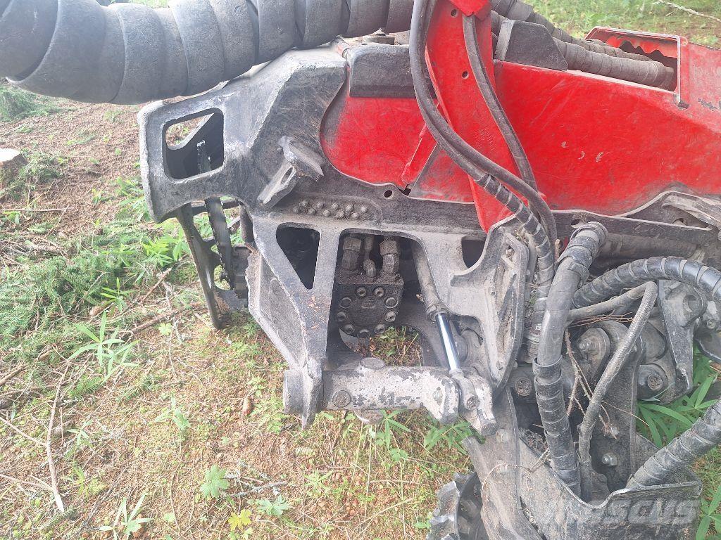 Komatsu 911 Harversteri