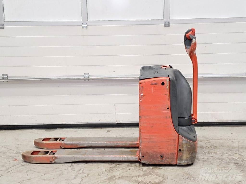 Linde T16 Nisko podizni električni viljuškar