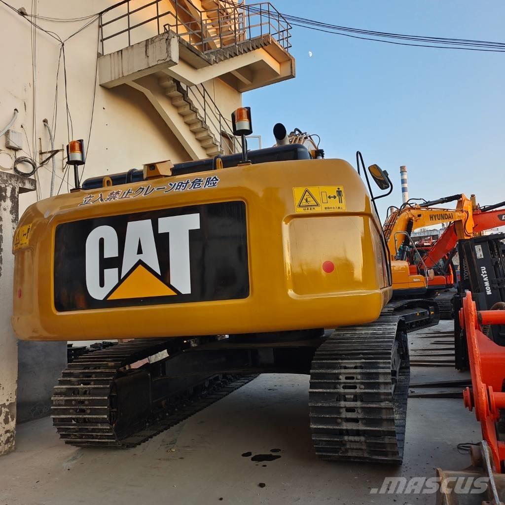 CAT 330 D 2 L Bageri guseničari