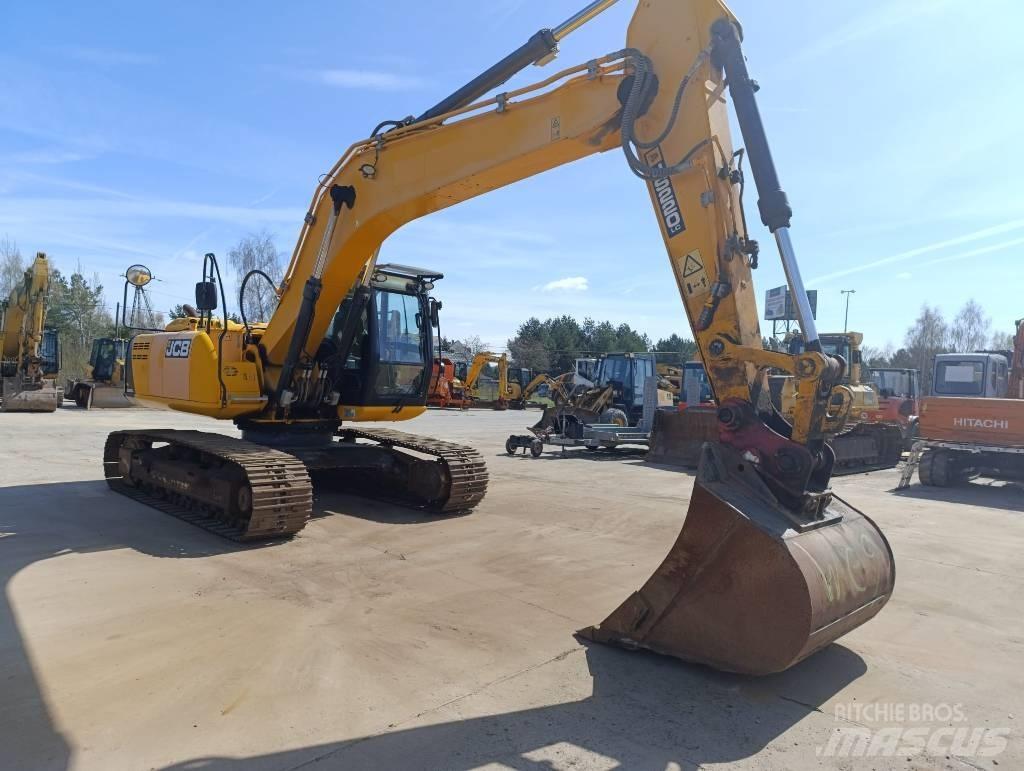 JCB JS 220 LC Bageri guseničari