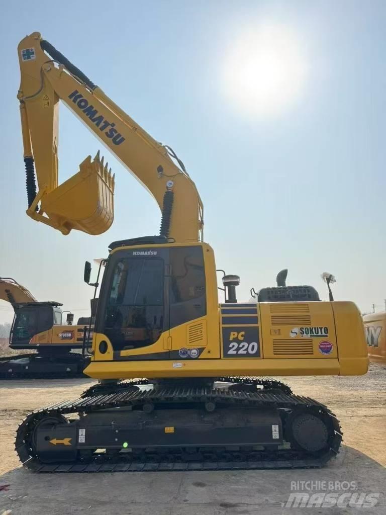 Komatsu 220-8 Bageri guseničari