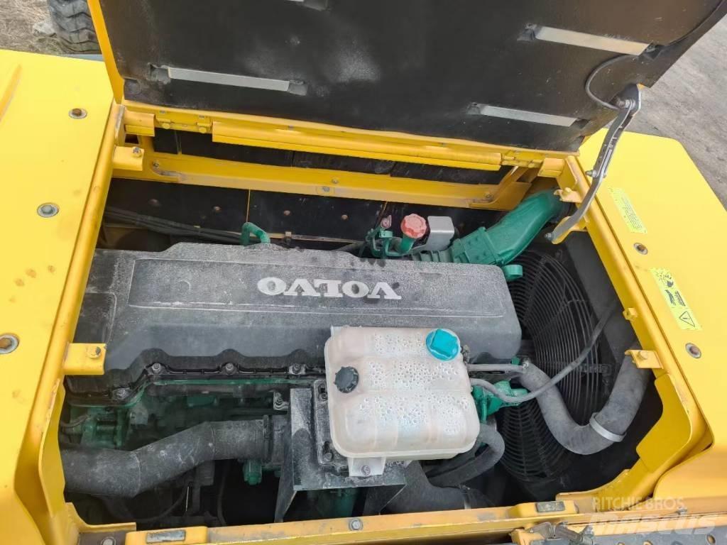 Volvo EC 480 D L Bageri guseničari
