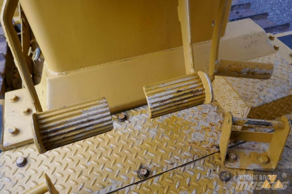 CAT D7G Ex-army Buldožeri guseničari