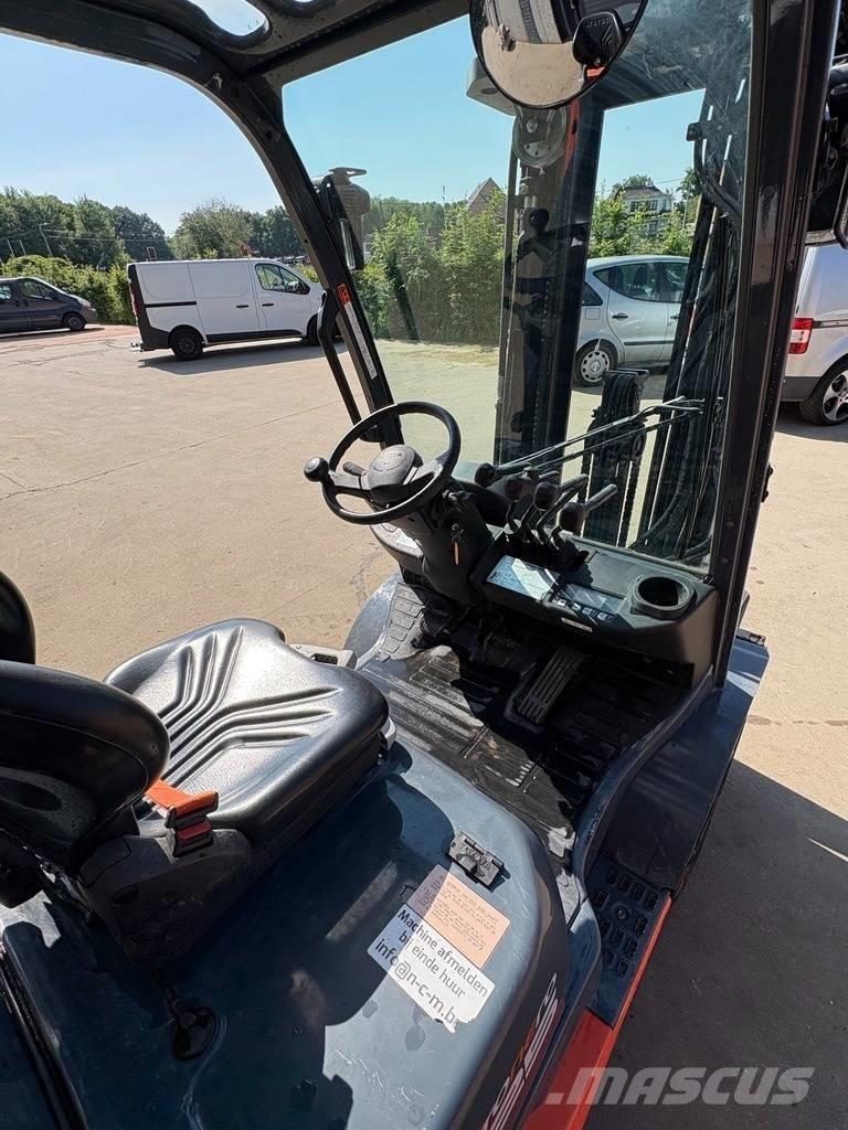 Toyota 8 FDF 25 Dizelski viljuškari