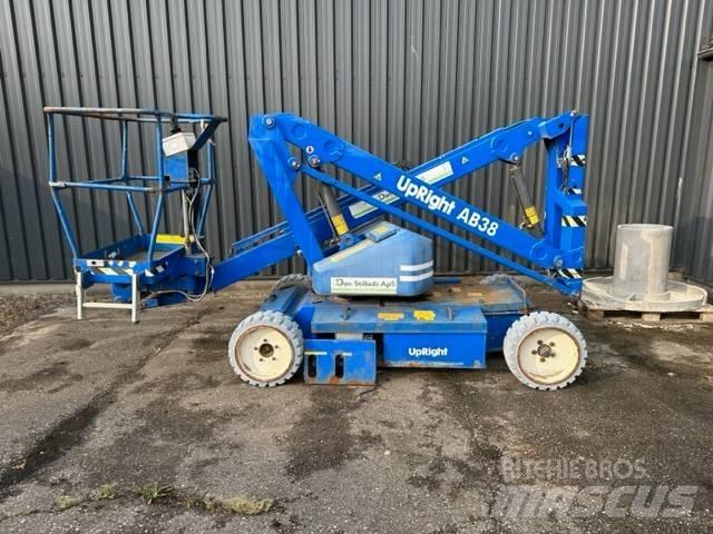 UpRight AB38N Zglobne podizne platforme