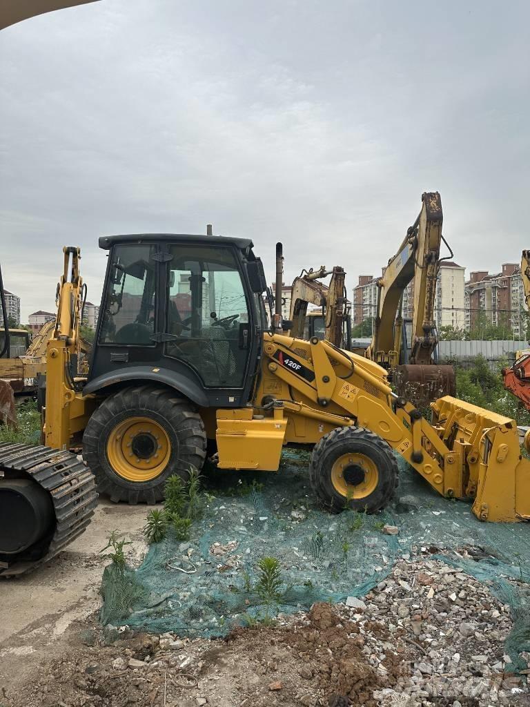 CAT 420 F Rovokopači
