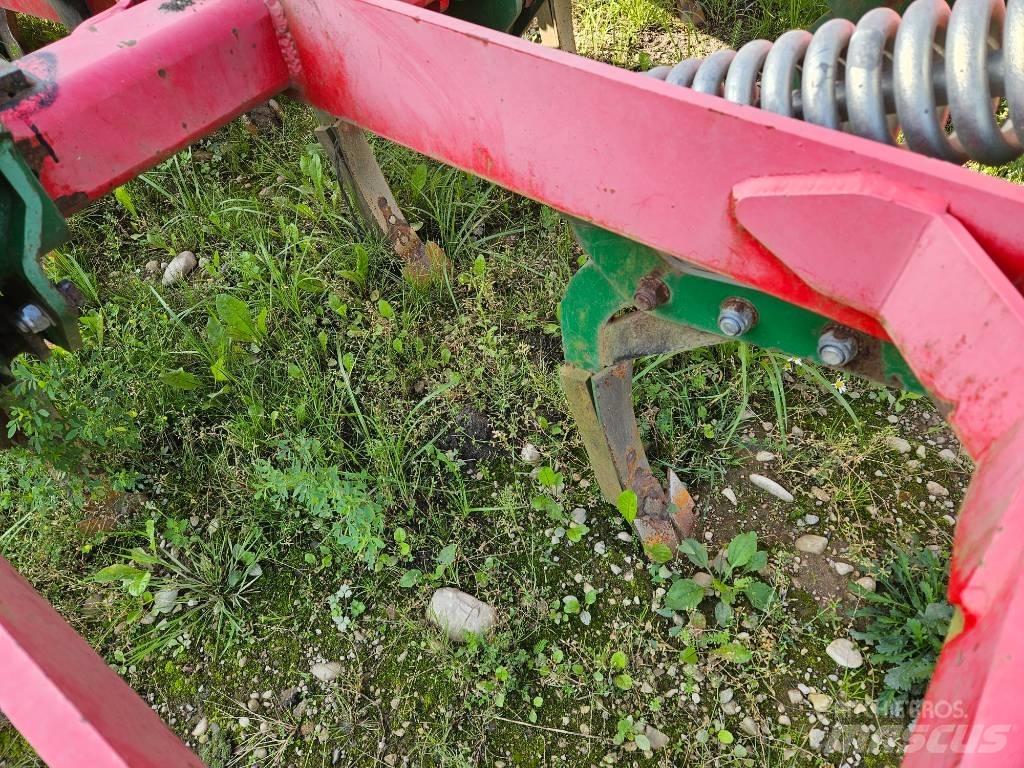 Unia Cross L 300 Podrivači