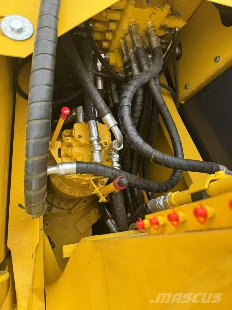 Komatsu 160-7 Bageri guseničari