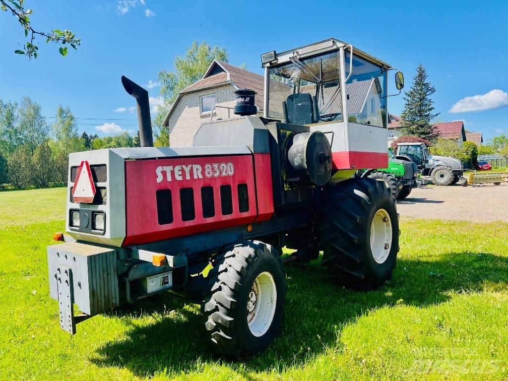 Steyr 8320 Kombajni za stočnu hranu