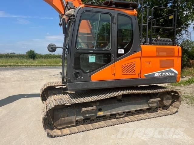 Doosan DX140LC-7 Bageri guseničari