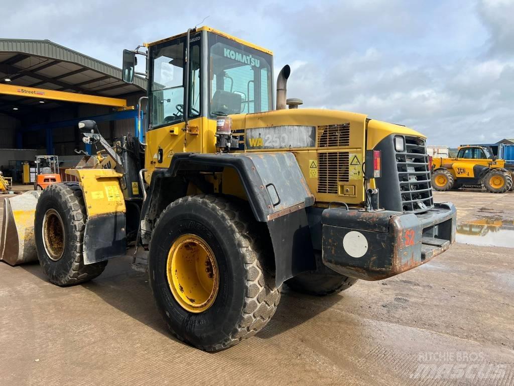 Komatsu WA 250-5H Utovarivači na točkove