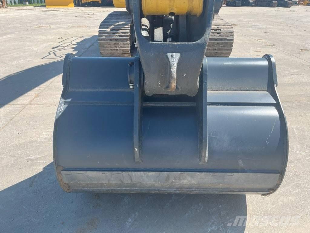 Komatsu PC 210 LC-11 Bageri guseničari