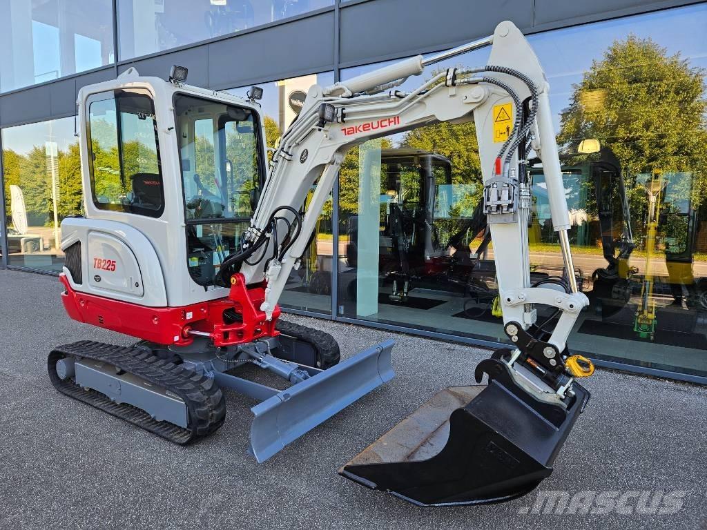 Takeuchi TB 225 Mini bageri < 7t