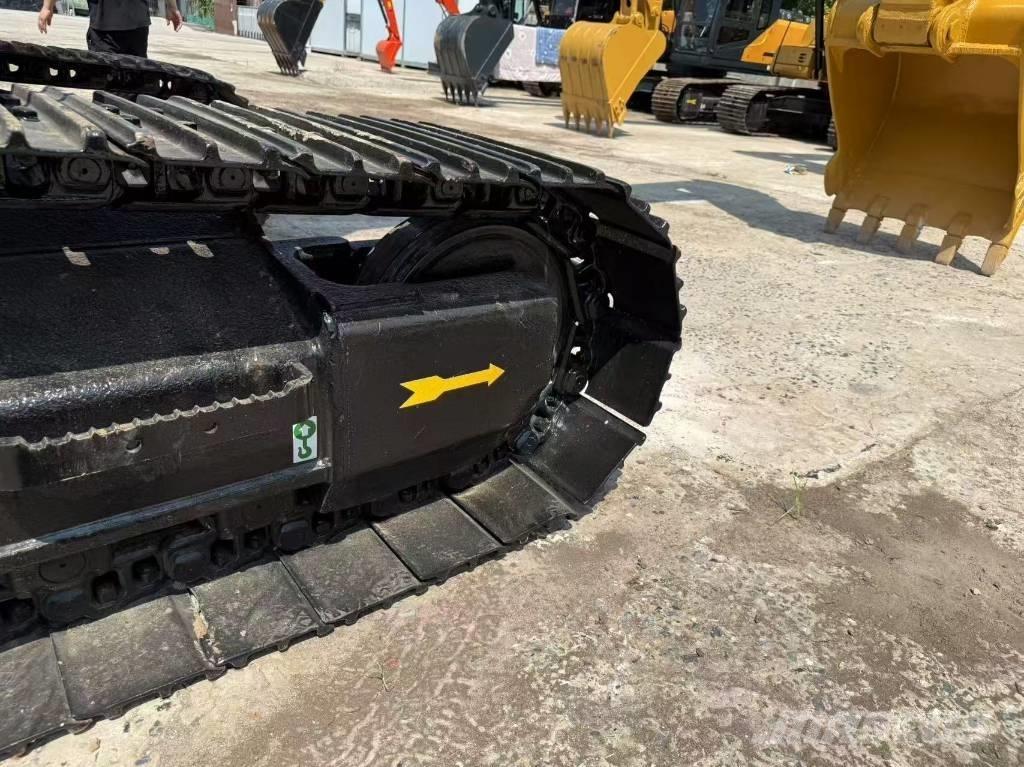 CAT 320D Bageri guseničari