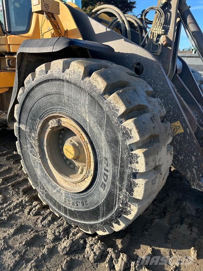 Volvo L180 Utovarivači na točkove