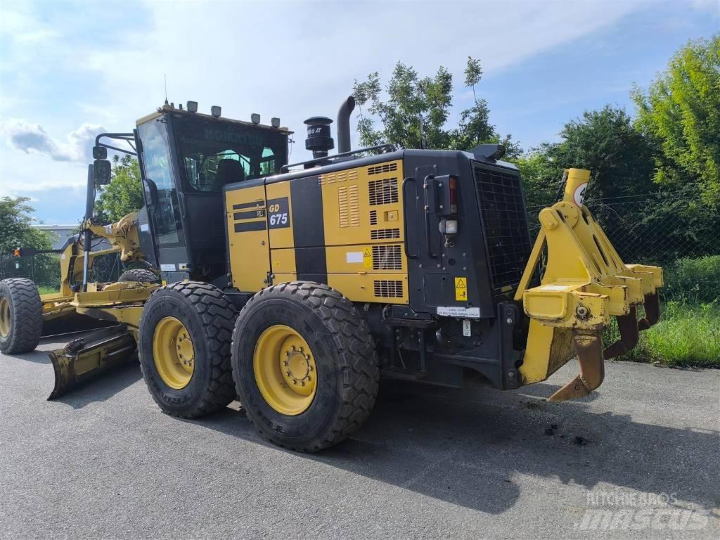 Komatsu GD 675-6 Grejderi