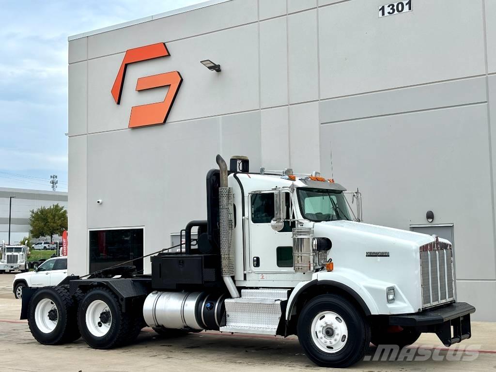 Kenworth T 800 Šleperi za vozila