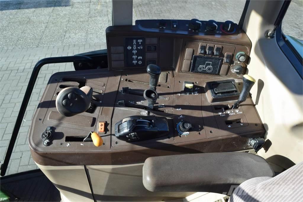 John Deere 6410 Traktori